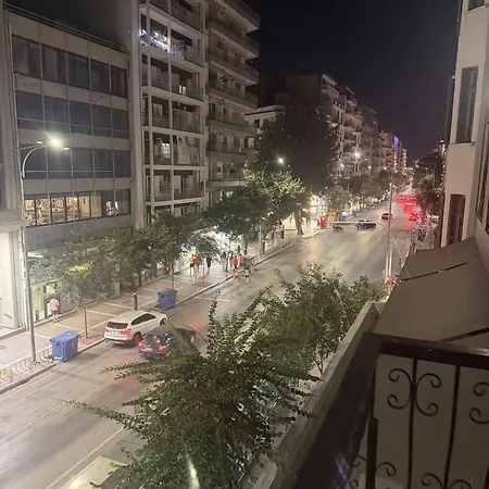 Cental Cozy Tsimiski Daire Selanik